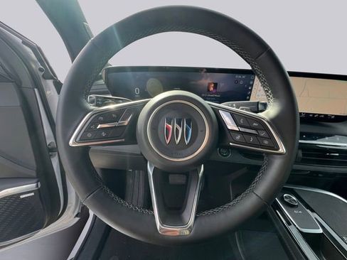 Certified 2025 Buick Enclave Preferred image 13