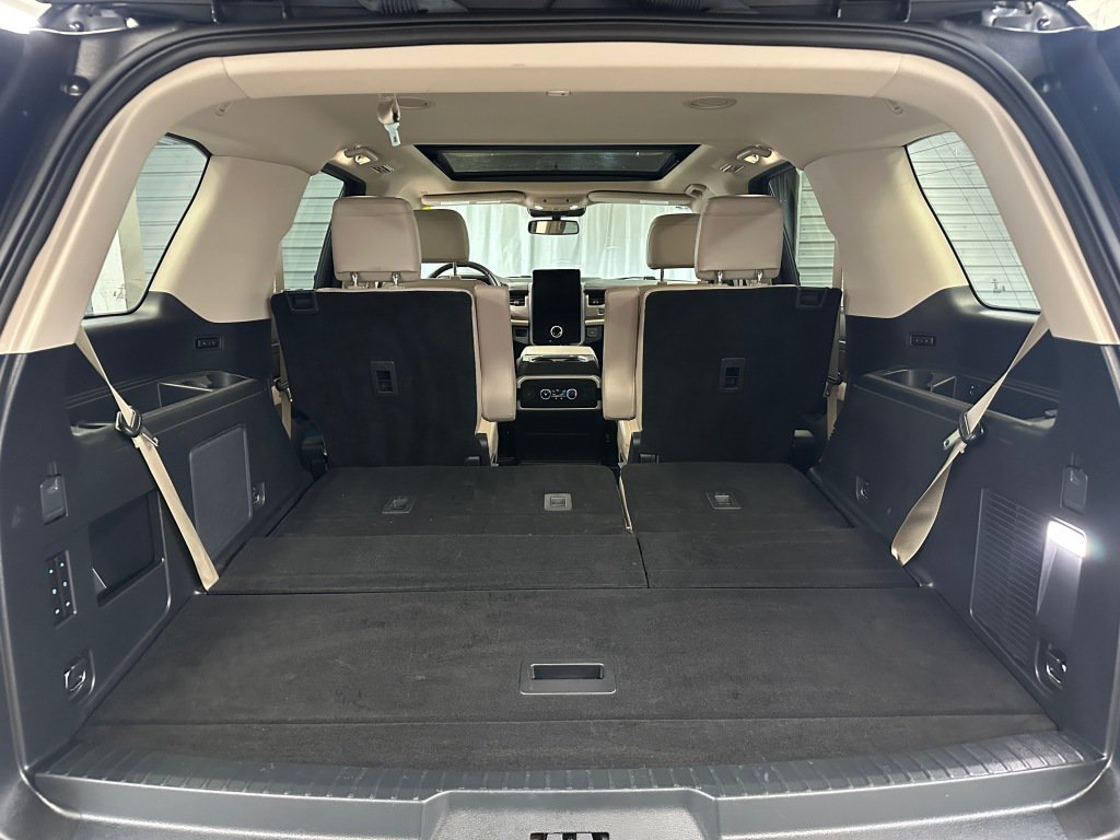 Used 2024 Ford Expedition Limited AWD/4WD image 28