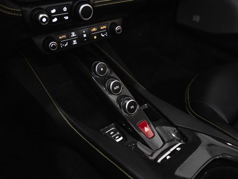 Used 2019 Ferrari Portofino image 49