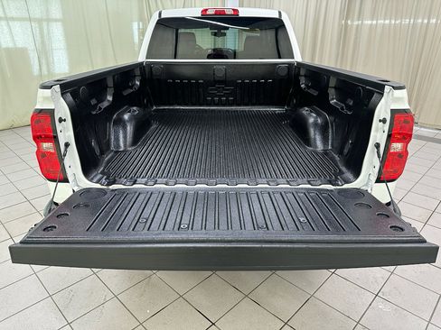 Used 2018 Chevrolet Silverado 1500 LT w/ All Star Edition image 10