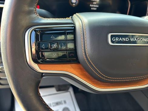 Used 2023 Jeep Grand Wagoneer Series III AWD/4WD image 17