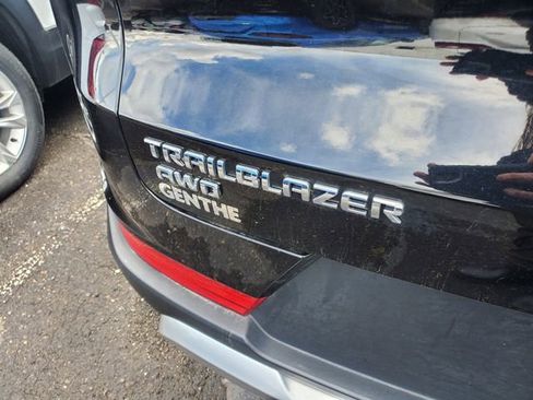 Certified 2023 Chevrolet TrailBlazer LT w/ Convenience Package AWD/4WD image 5