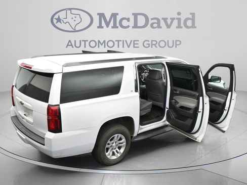 Used 2018 Chevrolet Suburban LT RWD image 47