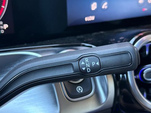 New 2026 Mercedes-Benz GLB 250 image 20