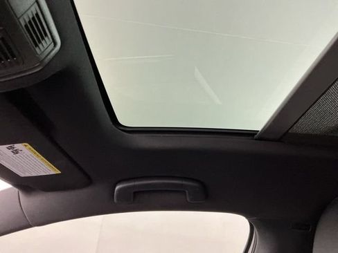 Used 2016 Volkswagen GTI 4-Door FWD image 20
