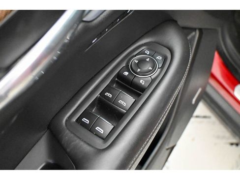 Certified 2023 Cadillac XT6 Sport w/ Platinum Package image 36