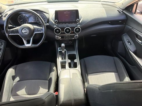 Used 2022 Nissan Sentra SV FWD image 19
