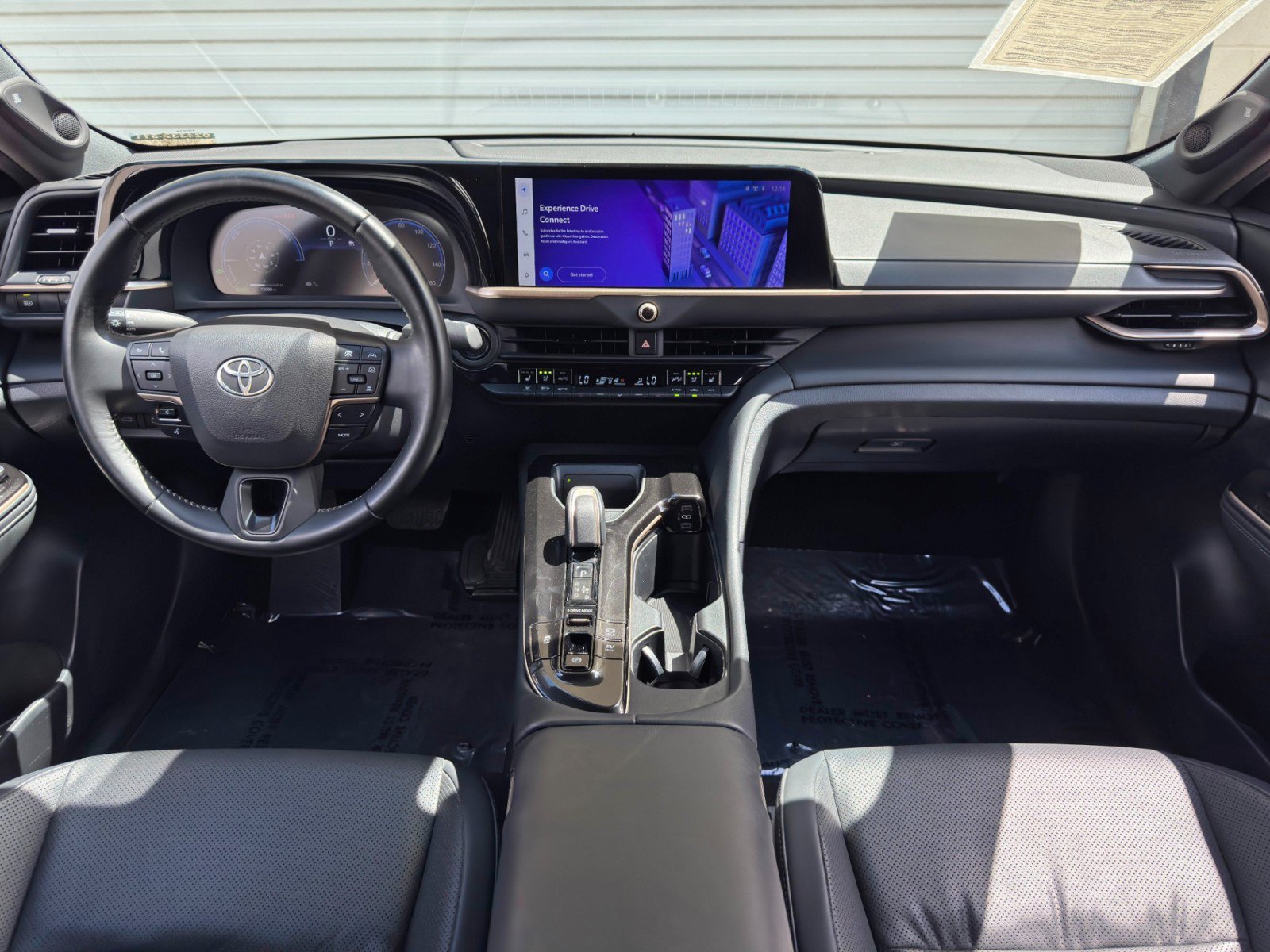 Used 2024 Toyota Crown AWD/4WD image 12