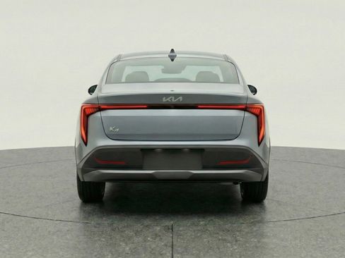 Used 2025 Kia K4 FWD image 7
