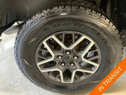 Used 2024 Jeep Wrangler Unlimited Sahara w/ Technology Group AWD/4WD image 11