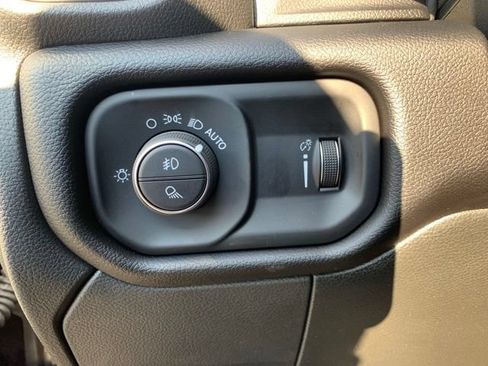 Used 2026 RAM 2500 Big Horn AWD/4WD image 25