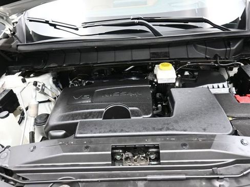 Used 2023 Nissan Pathfinder Platinum image 30