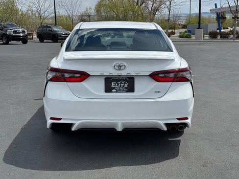 Used 2024 Toyota Camry SE FWD image 7