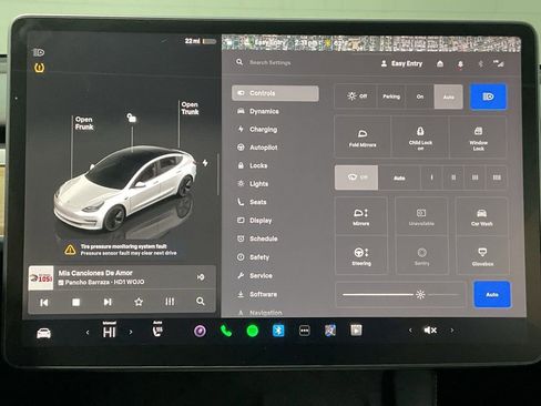 Used 2022 Tesla Model 3 Long Range image 16