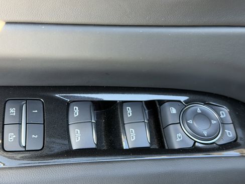 Certified 2024 Cadillac Escalade V image 21