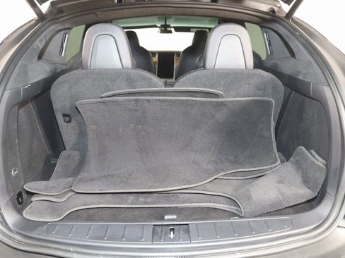 Used 2019 Tesla Model X 75D image 64