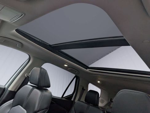 Certified 2025 Honda Pilot Touring image 20