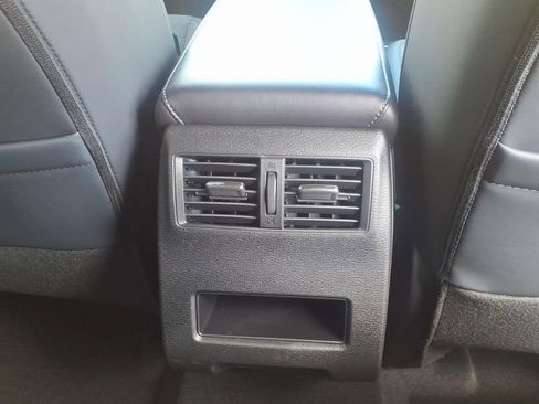 Used 2026 Mitsubishi Outlander LE FWD image 13