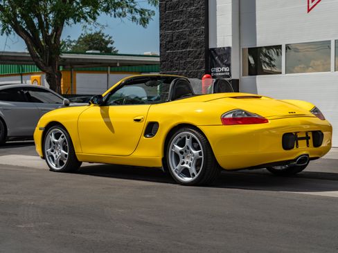 Used 1998 Porsche Boxster RWD image 22