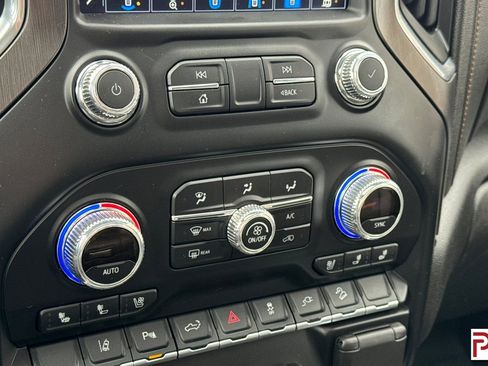 Used 2022 GMC Sierra 2500 AT4 w/ AT4 Premium Plus Package image 24