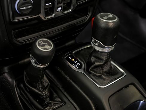 Used 2022 Jeep Wrangler Unlimited Sport AWD/4WD image 24