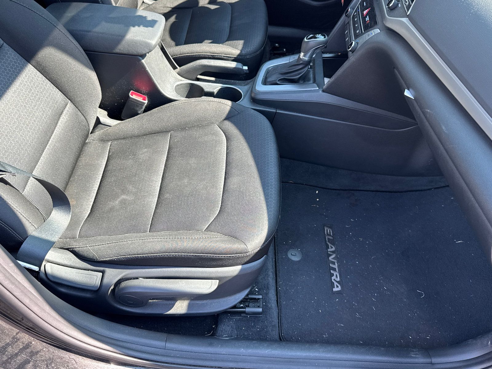 Used 2018 Hyundai Elantra SEL FWD image 13