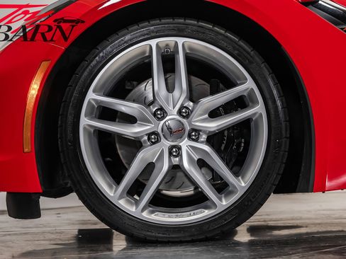 Used 2019 Chevrolet Corvette Stingray Convertible Z51 2LT image 27