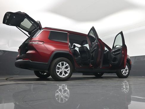 Used 2024 Jeep Grand Cherokee L Limited w/ Luxury Tech Group II image 57