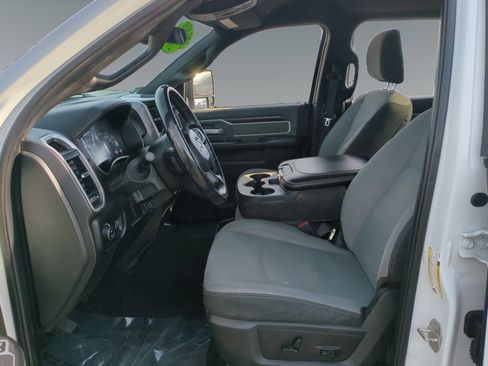 Used 2023 RAM 2500 Big Horn w/ Level 1 Equipment Group image 9