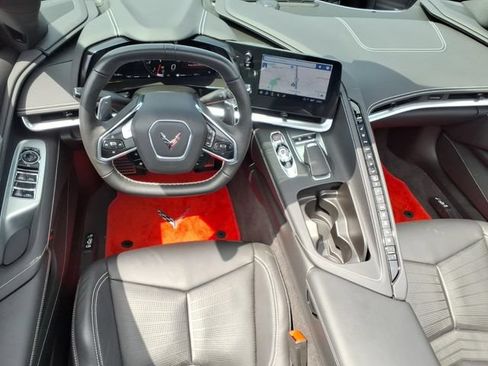 Used 2022 Chevrolet Corvette Stingray Preferred Conv w/ Z51 Performance Package RWD image 13