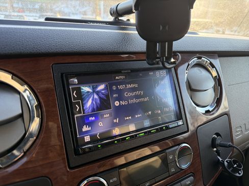 Used 2010 Ford F250 Cabela's image 19