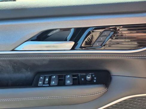 New 2026 Jeep Grand Wagoneer 4WD image 14