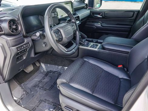 Used 2025 Toyota Land Cruiser w/ Premium Package image 17