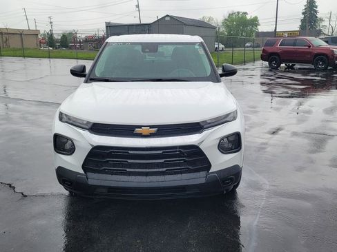 Used 2023 Chevrolet TrailBlazer LS FWD image 4