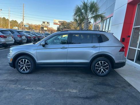 Used 2021 Volkswagen Tiguan S image 8