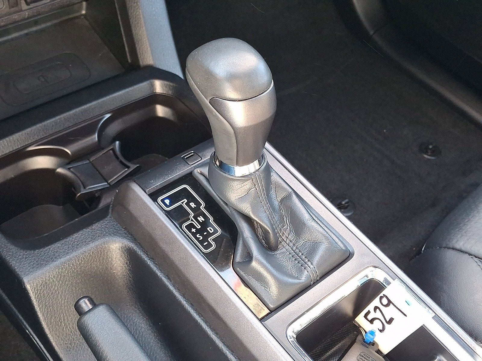 Used 2018 Toyota Tacoma TRD Sport AWD/4WD image 16