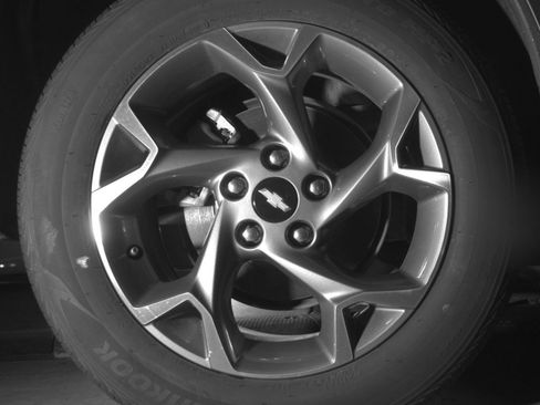 Used 2025 Chevrolet Trax LT FWD image 18