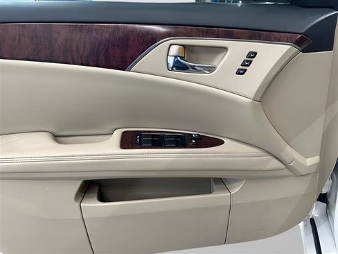 Used 2011 Toyota Avalon Limited FWD image 14