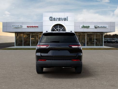 New 2025 Jeep Grand Cherokee L Altitude image 7