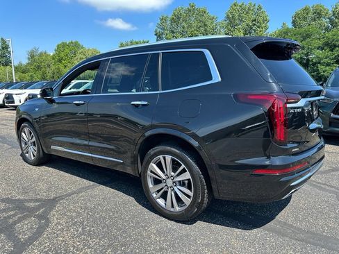 Used 2021 Cadillac XT6 Premium Luxury AWD/4WD image 11