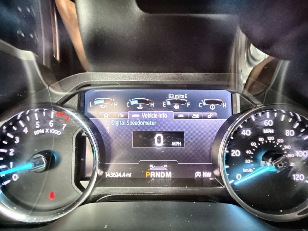 Used 2020 Ford Expedition XLT w/ Equipment Group 202A AWD/4WD image 19