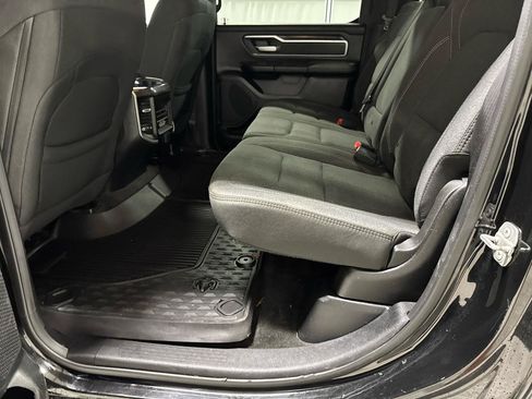 Used 2019 RAM 1500 Big Horn AWD/4WD image 18