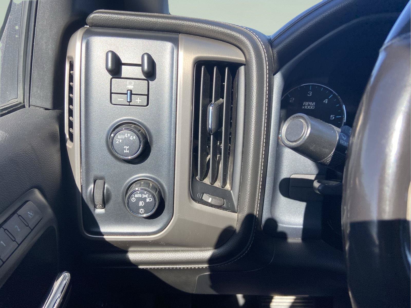 Used 2018 GMC Sierra 1500 Denali w/ Denali Ultimate Package AWD/4WD image 20