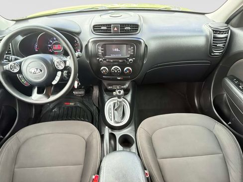Used 2019 Kia Soul FWD image 16