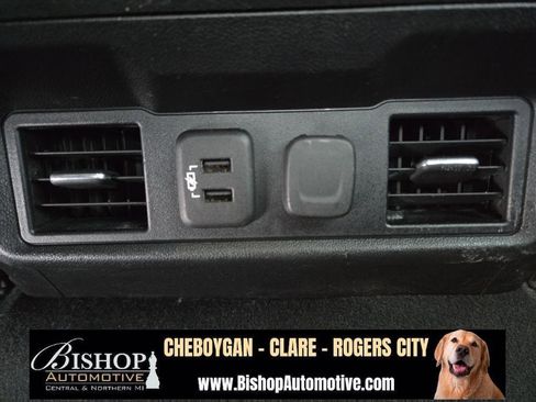 Used 2022 Chevrolet Silverado 1500 LT w/ Bed Protection Package image 31