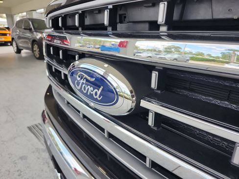 Used 2023 Ford F150 Lariat w/ Trailer Tow Package AWD/4WD image 23