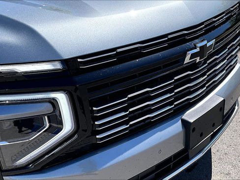 New 2026 Chevrolet Suburban High Country AWD/4WD image 29