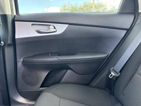 Used 2024 Kia Forte LXS w/ LXS Technology Package image 17
