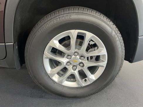 Used 2020 Chevrolet Traverse LT image 20