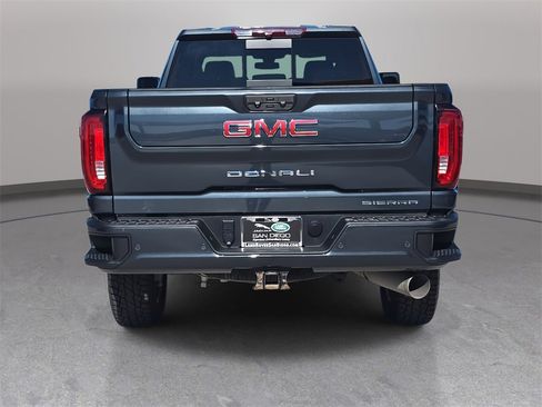 Used 2023 GMC Sierra 3500 Denali image 7